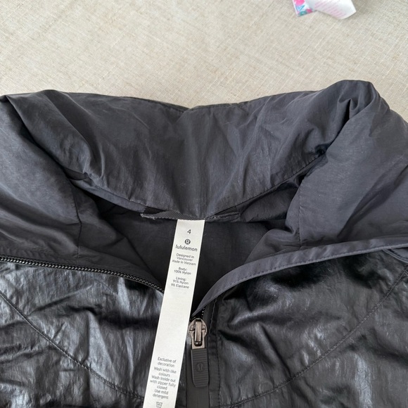 Lululemon Stronger as One Jacket *lululemon X Barrys Matte Black Foil - Picture 6 of 10
